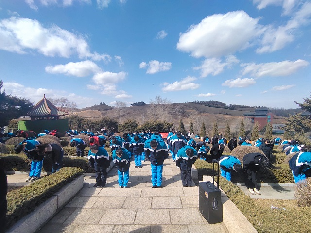 1711955991797454.jpg 默哀.jpg